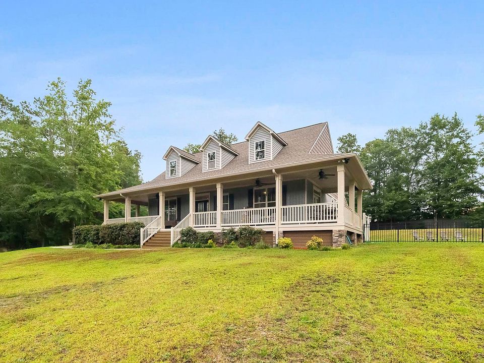 1st image of 470 Langford Rd