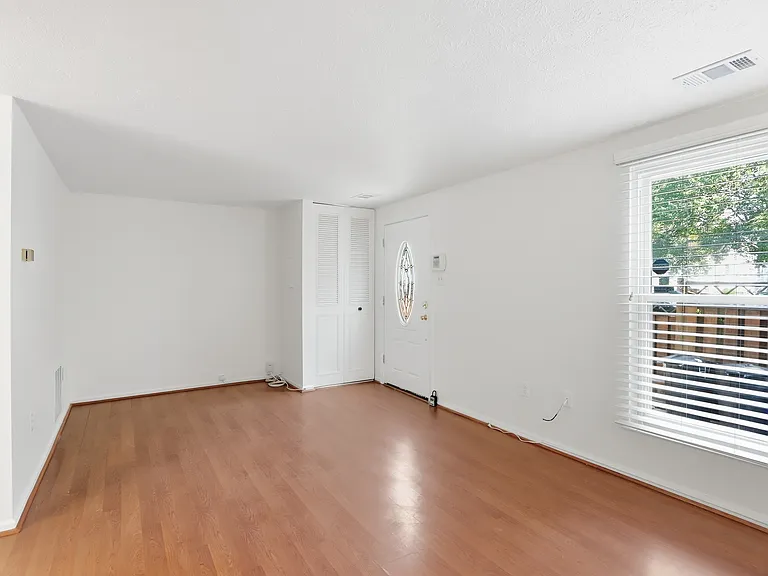40 Whitechurch Ct — Photo 15