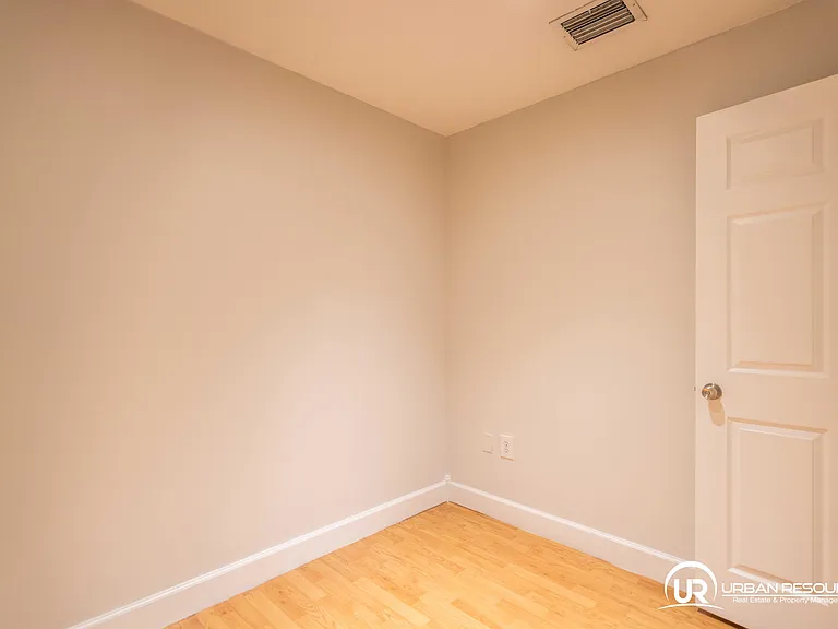 3119 SW 22nd St — Photo 36
