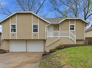 1328 SE Piccadilly St, Blue Springs, MO 64014