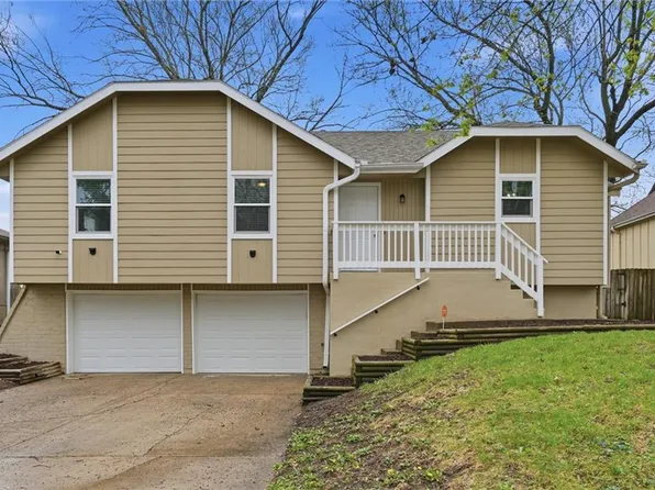 1328 SE Piccadilly St, Blue Springs, MO 64014