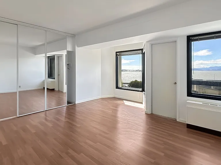6363 Christie Ave #517 — Photo 12