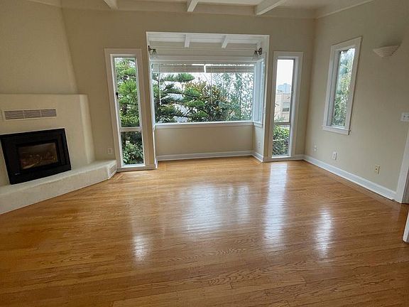 2nd image of 1139D Green St