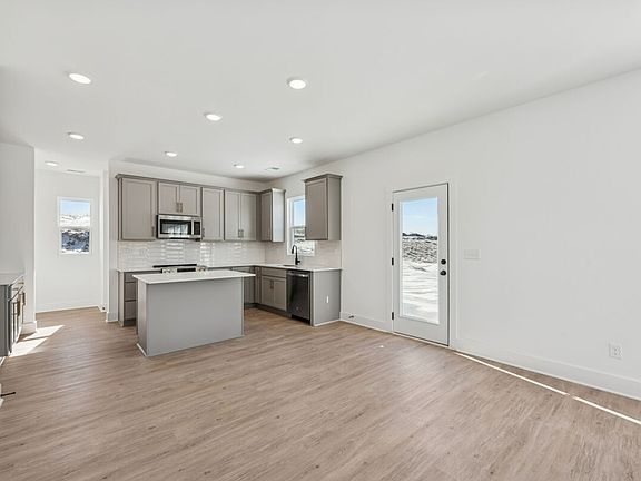 4th image of 813 Easton Ln Lot 20