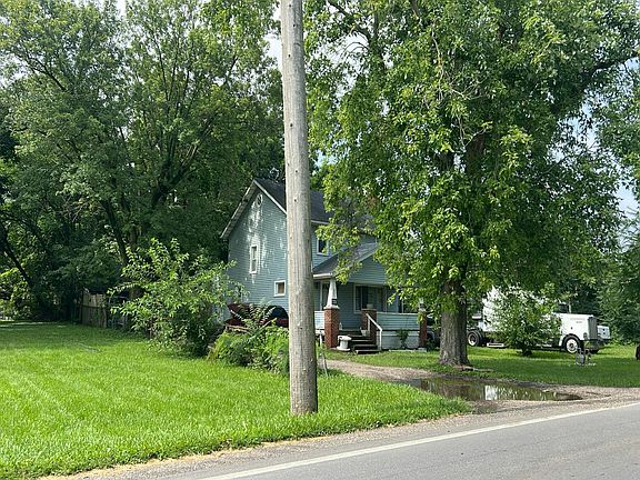 3rd image of 239 Williams Rd