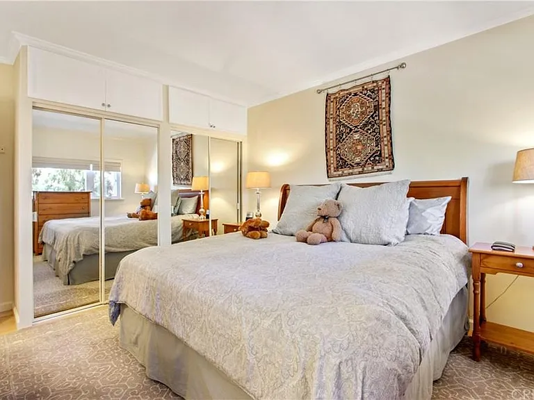 5205 Calatrana Dr — Photo 14