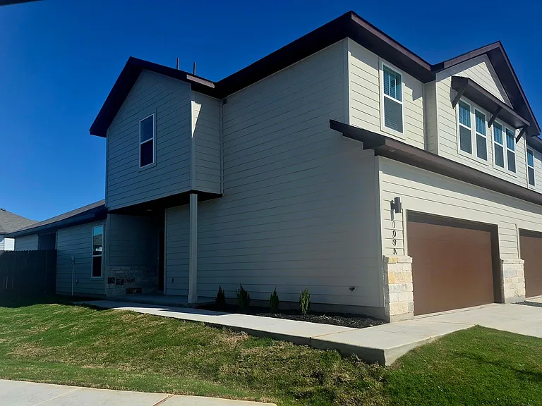 109 Gunner Rd #A — Photo 2