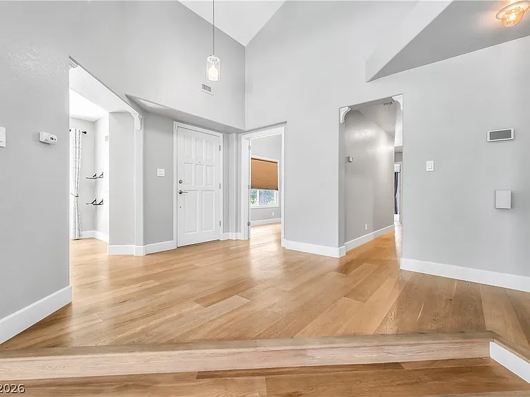 5142 Southern Hills Ln — Photo 8