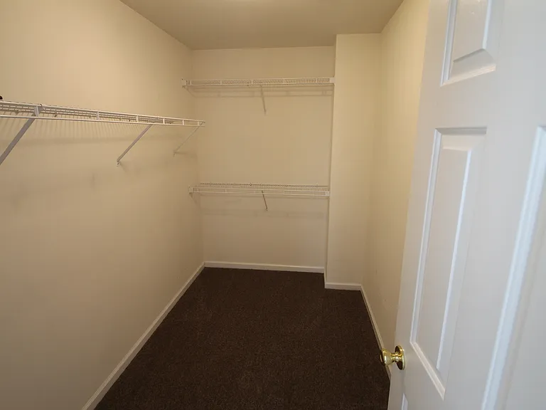 583 Stonehenge Dr — Photo 27