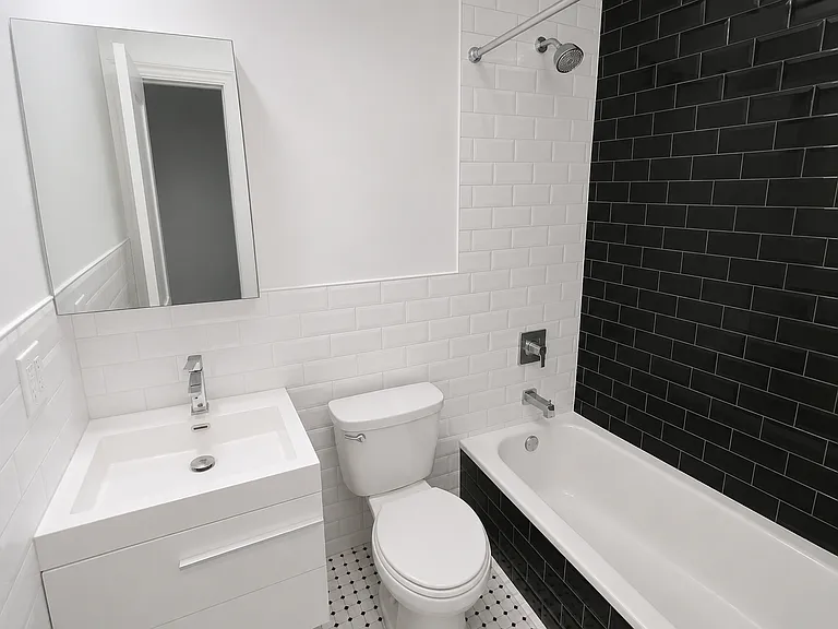 1099 Jefferson Ave #1 — Photo 8