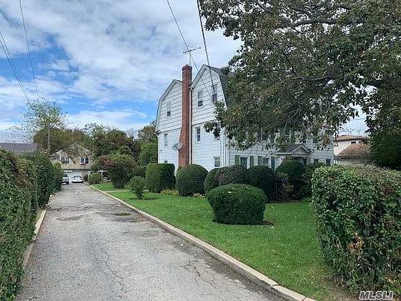 4th image of 260 Mott Ave