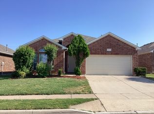 3909 Old Richwood Ln, Fort Worth, TX 76244
