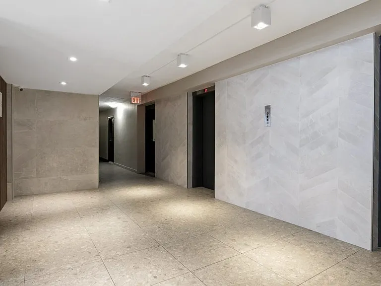 3875 Sheppard Ave E — Photo 6