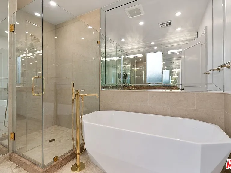 519 N Rexford Dr — Photo 33