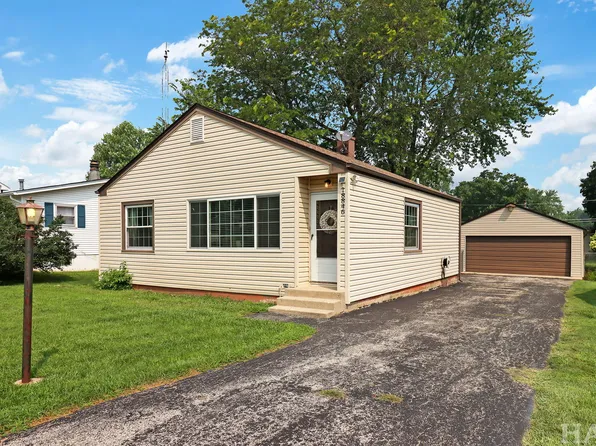 18846 W Deerpath Rd, Grayslake, IL 60030