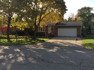 1820 Dunwoodie St, Ortonville, MI 48462