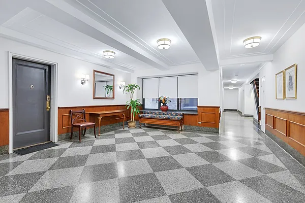 Rented by Cooper & Cooper Real Estate | media 12