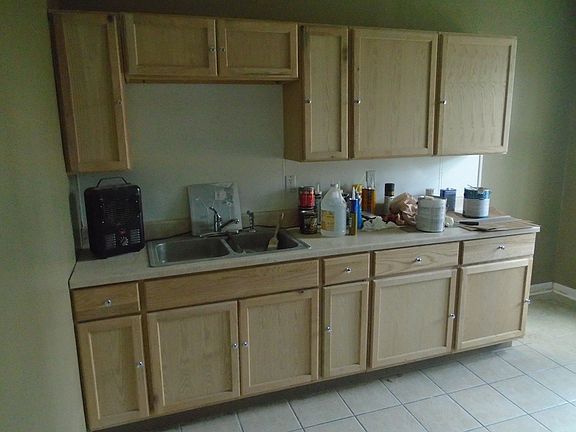 3rd image of 1468 Shawmut Pl
