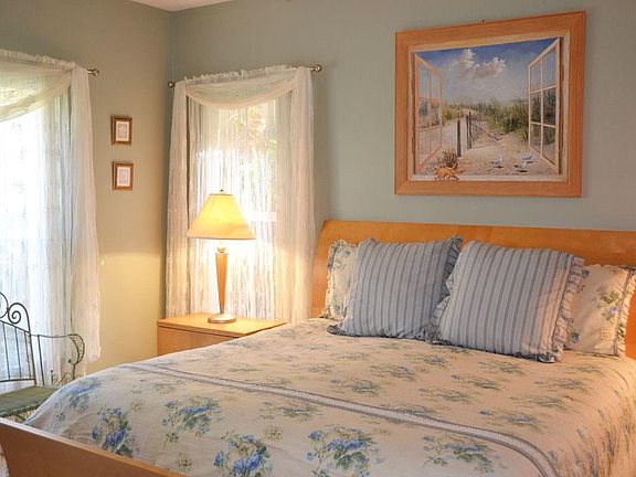 5th image of 5035 Fairways Cir Unit 107
