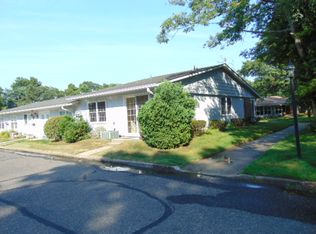 229 Blackpool Ct UNIT A, Ridge, NY 11961