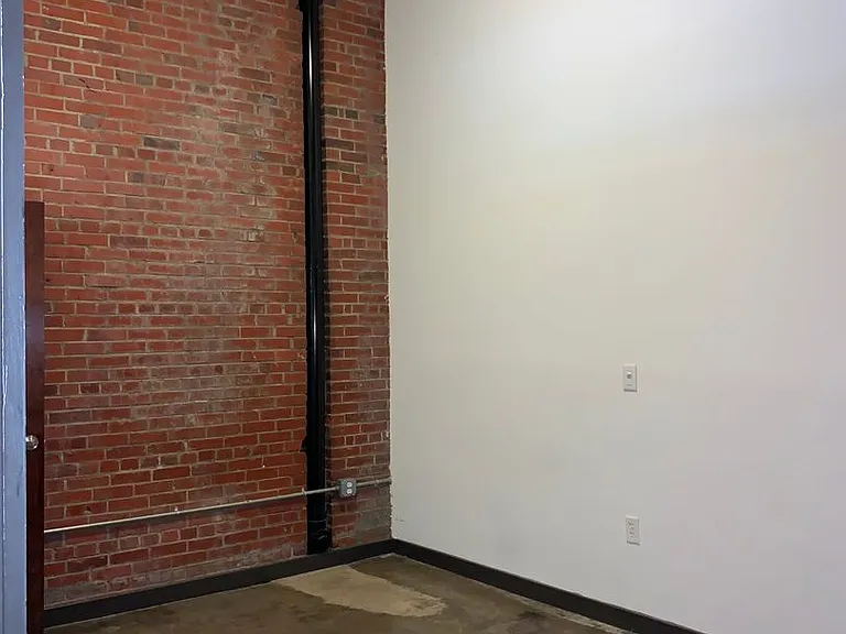 703 N Harrison Street 410 Hancock St — Photo 24