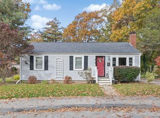 76 Holly Hill Cir, Weymouth, MA 02190