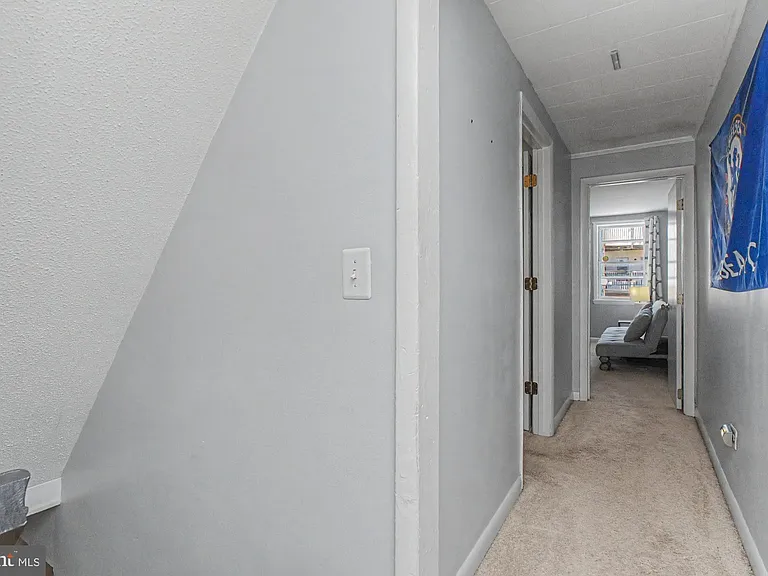 1303 Clarkson St — Photo 24