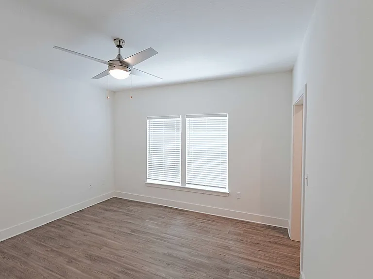 The Parian Luxury Apartments — Photo 110