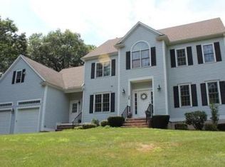 26 Spring St, Hopkinton, MA 01748