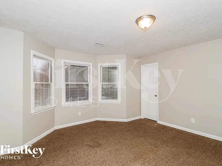 307 Marble Ct — Photo 9