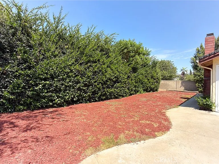 1359 Calle De Oro — Photo 16