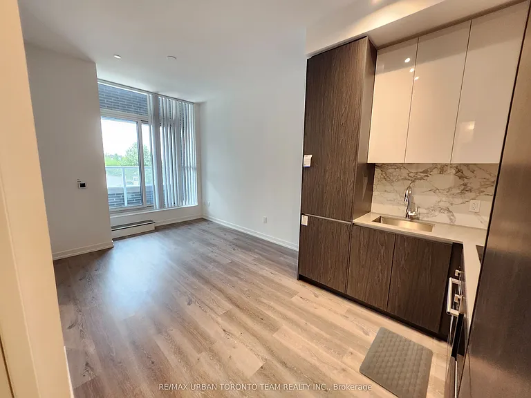 28 Interchange Way #206 — Photo 2