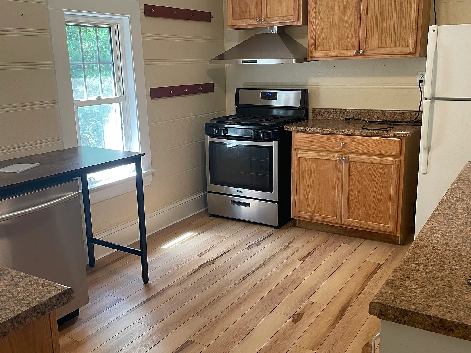 2 bed, $1,400 — Photo 4