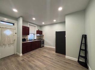 1000 Christian St APT 1, Philadelphia, PA 19147