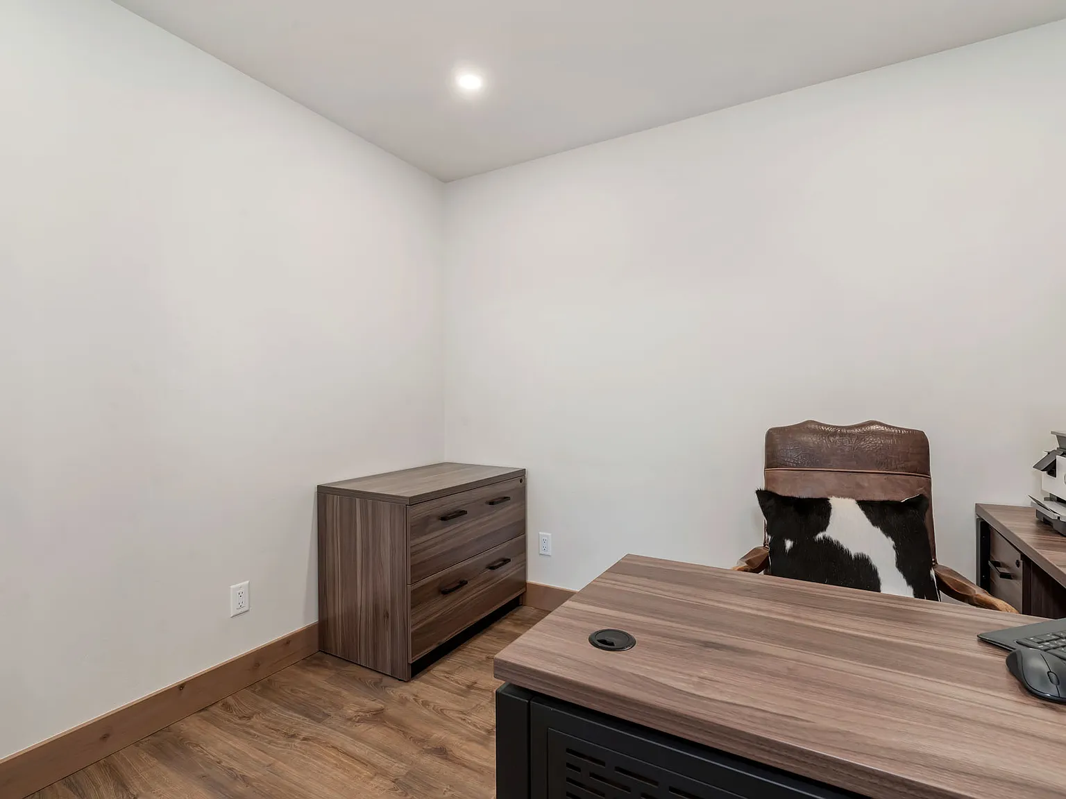 2 bed, 2545 sqft, $7,000 — Photo 3