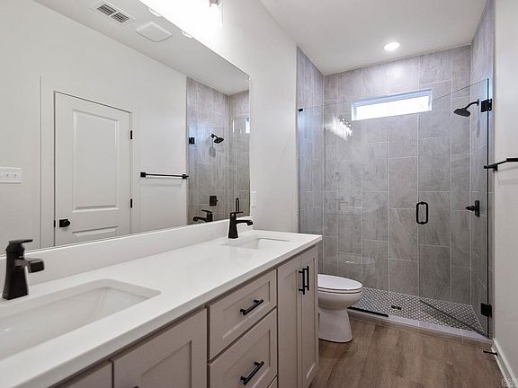 3rd image of 2104 Junior Deputy Rd