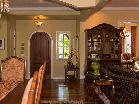 4th image of 2314 Mill Creek Ln