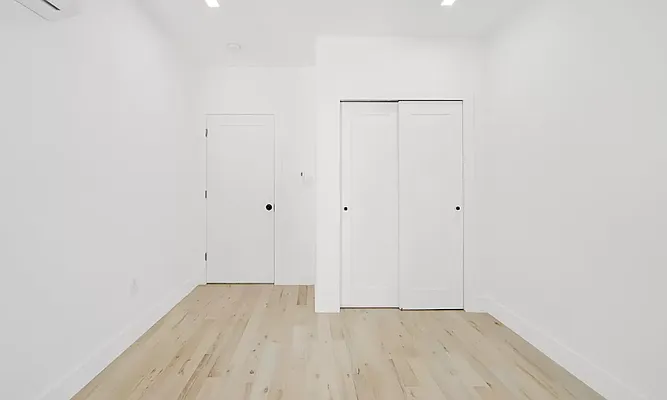 Rented by Foundation Realty Group | media 3