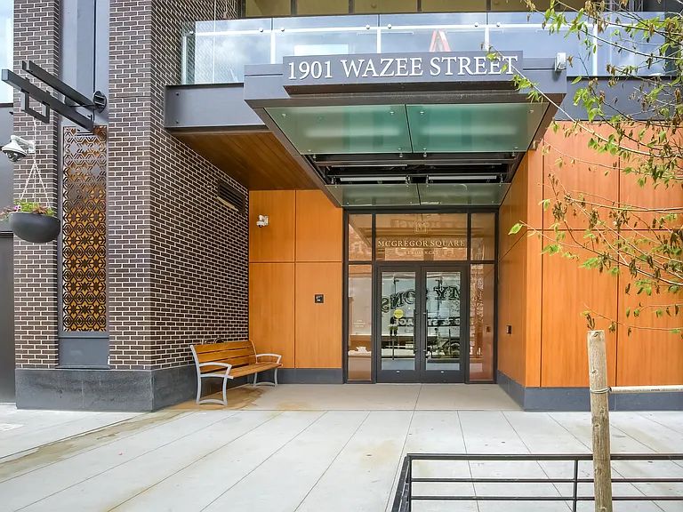 1901 Wazee St #413 — Photo 31