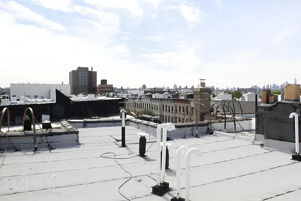 Rented by Rennit Inc. | media 21