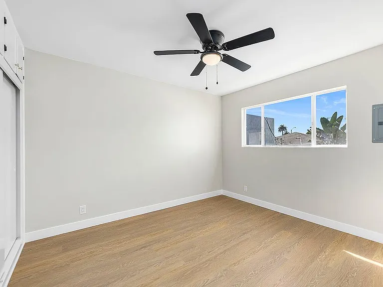 3020 E 3rd St #9 — Photo 5