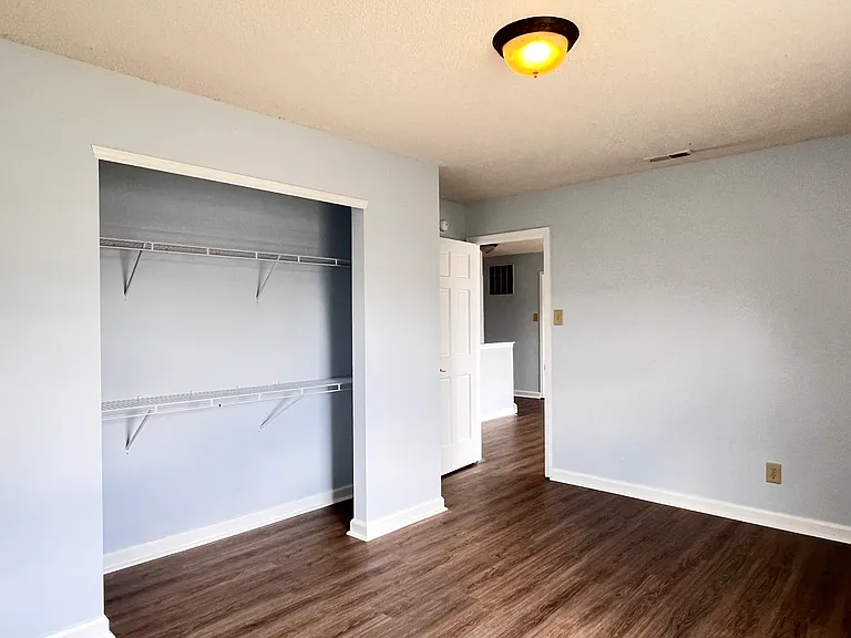 8729 Liberty Mills Dr — Photo 18