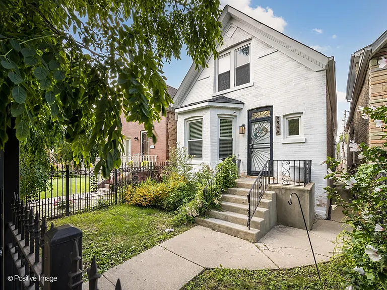3546 W Beach Ave #1 — Photo 8