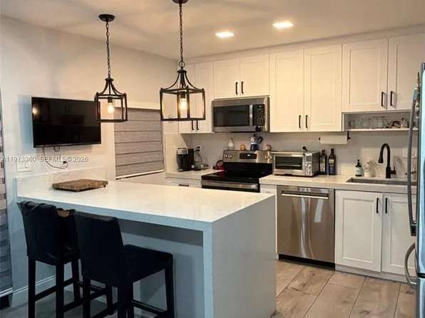 7751 SW 102nd Pl, Miami, FL 33173