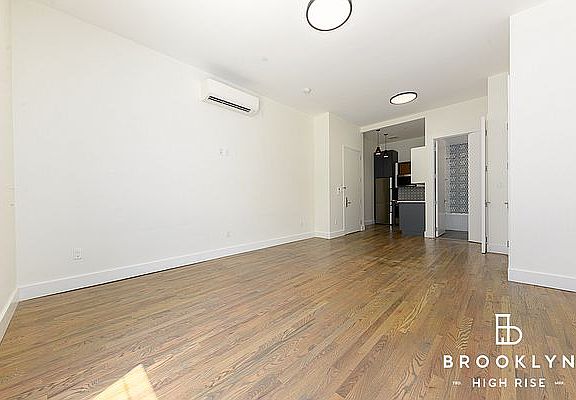 3rd image of 486 Lefferts Ave #1G