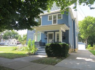 208 Wilder St, Aurora, IL 60506