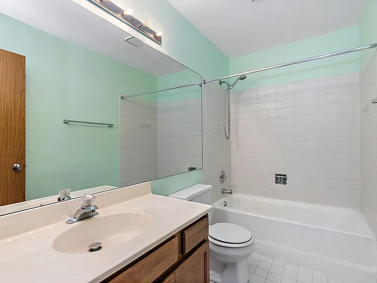 1273 Cranbrook Dr — Photo 16