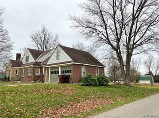 8176 E Eden Rd, Eden, NY 14057