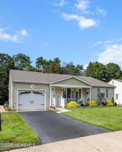 11 Whitaker Drive, Toms River, NJ, 08757