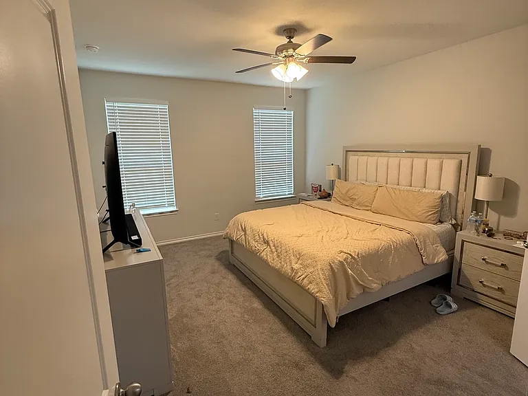 932 Crockett St — Photo 31